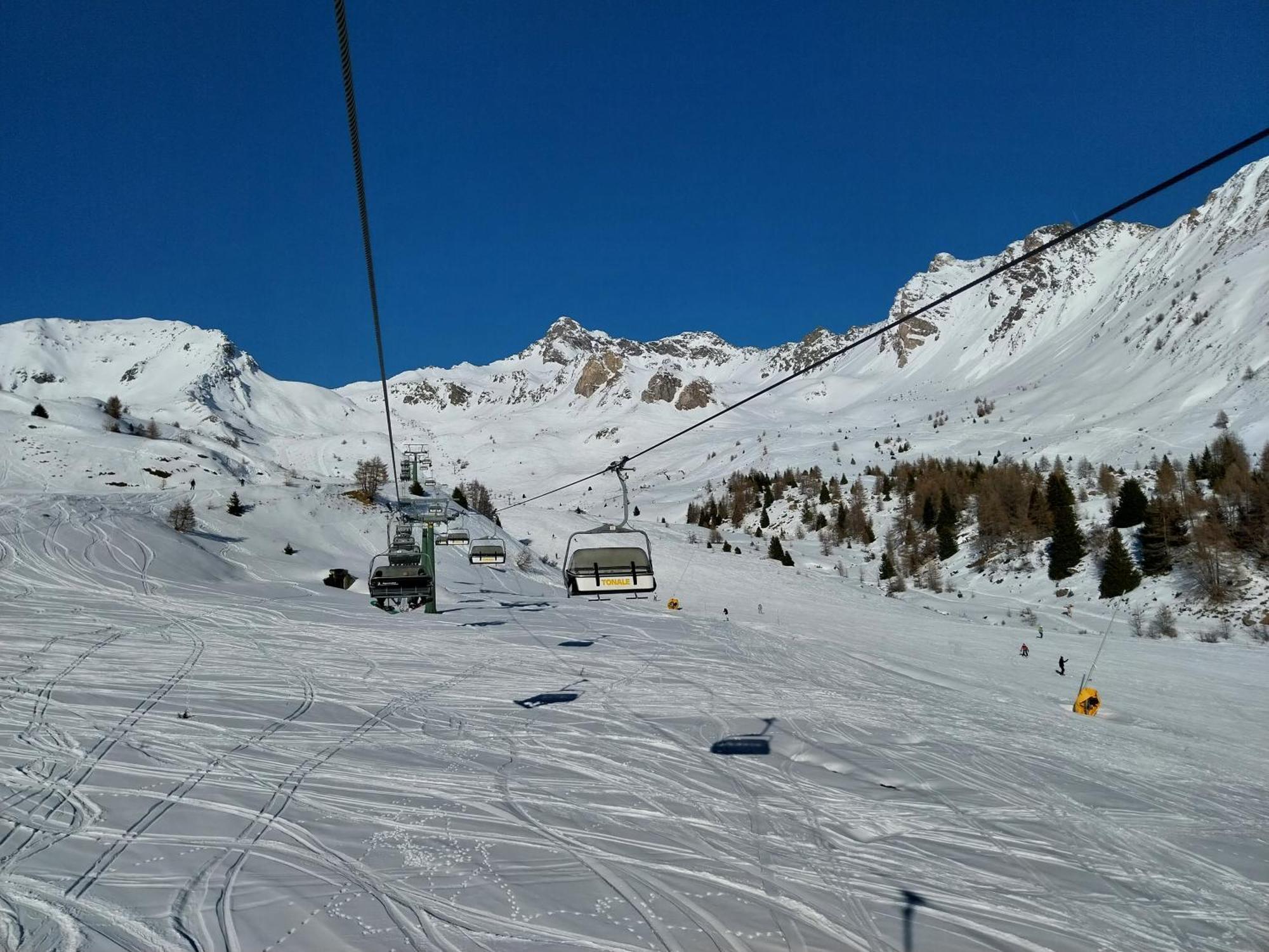 Appartamento Passo Del Tonale Eksteriør billede